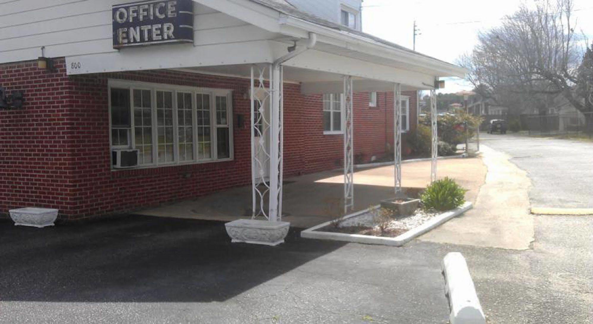 Bassett Motel Williamsburg Esterno foto